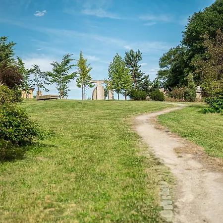 Arboretum *